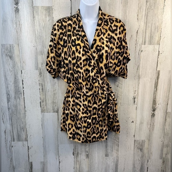 Urban Outfitters-Zoe sis tie xsmall wrap romper yellow leopard NWT - Picture 3 of 9